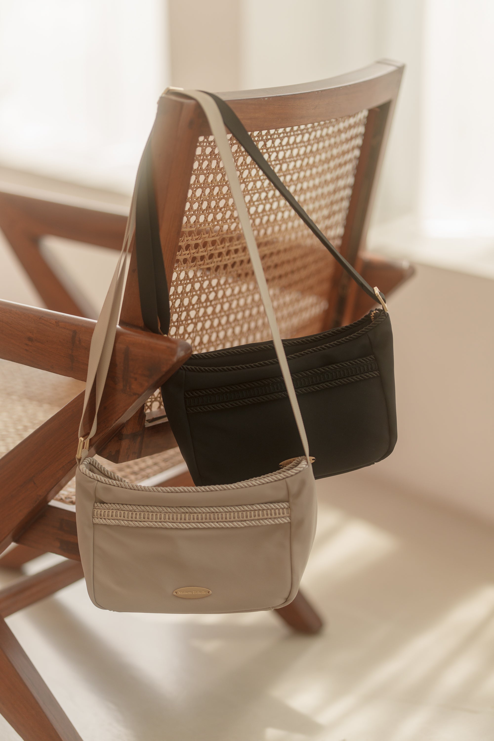 ツイストコードショルダーバッグ【リサイクルポリエステル】 – Maison