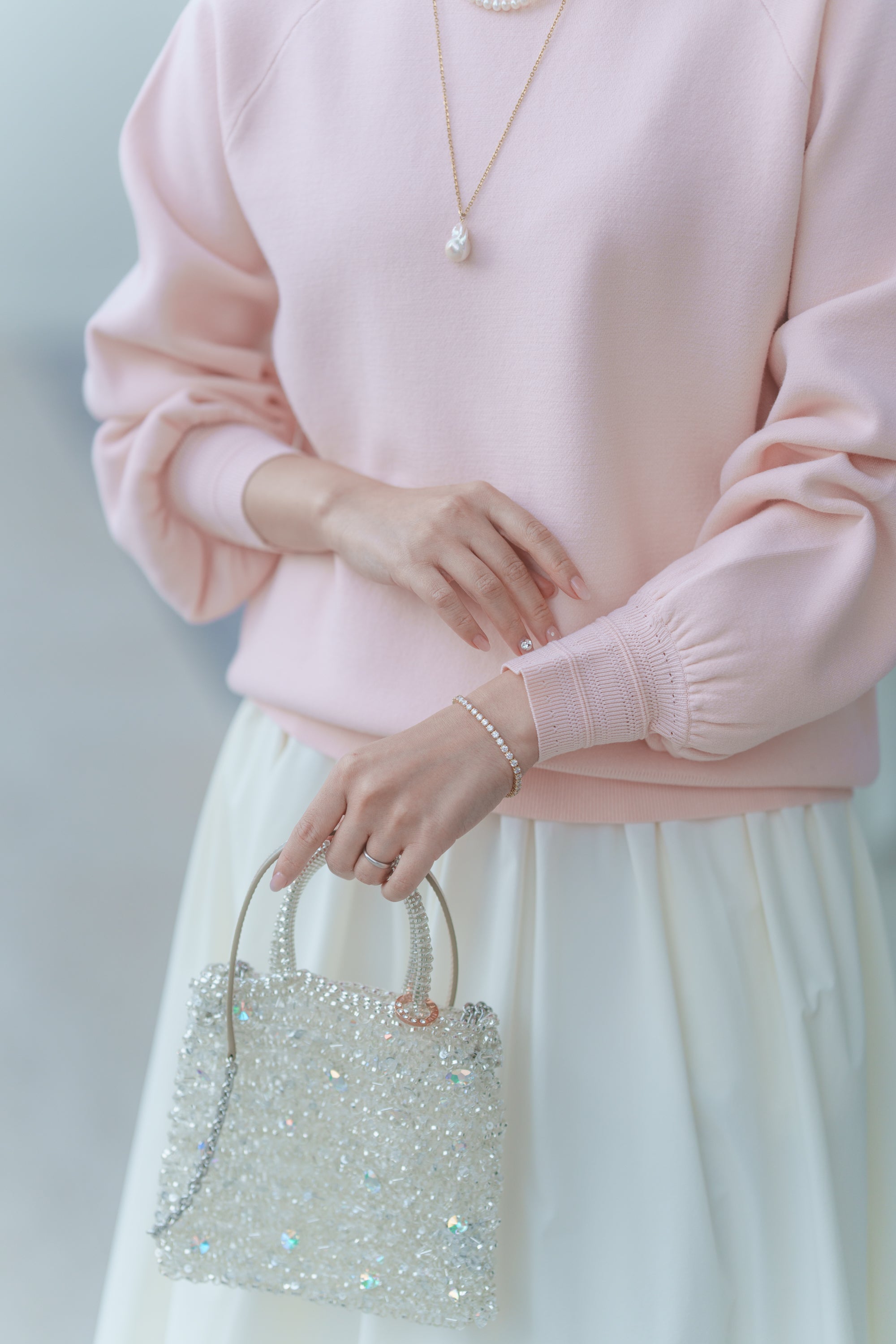 MEエンブロイダリーニットプルオーバー【リサイクルポリエステル