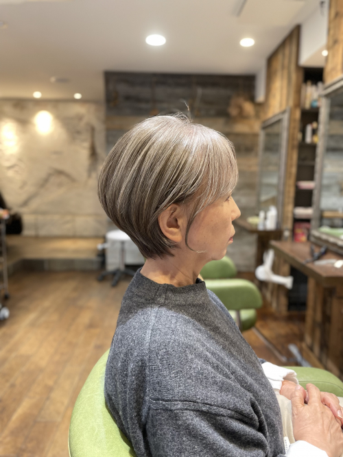 白髪の量が多い方必見！白髪が多ければ多いほど、キレイで透明感のある