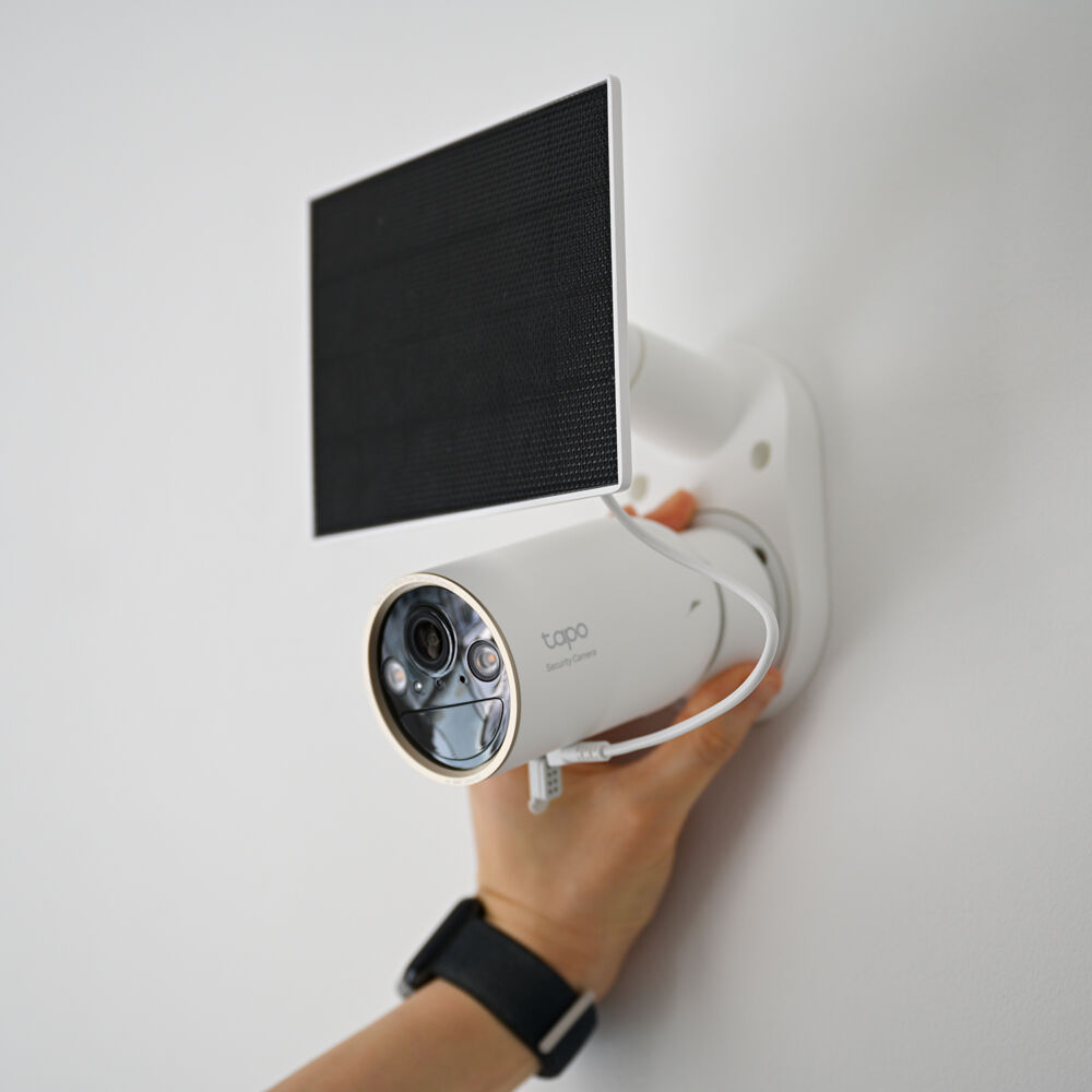 TP-Link Tapo C460 KITをレビュー！電池いらずのソーラーパネル対応