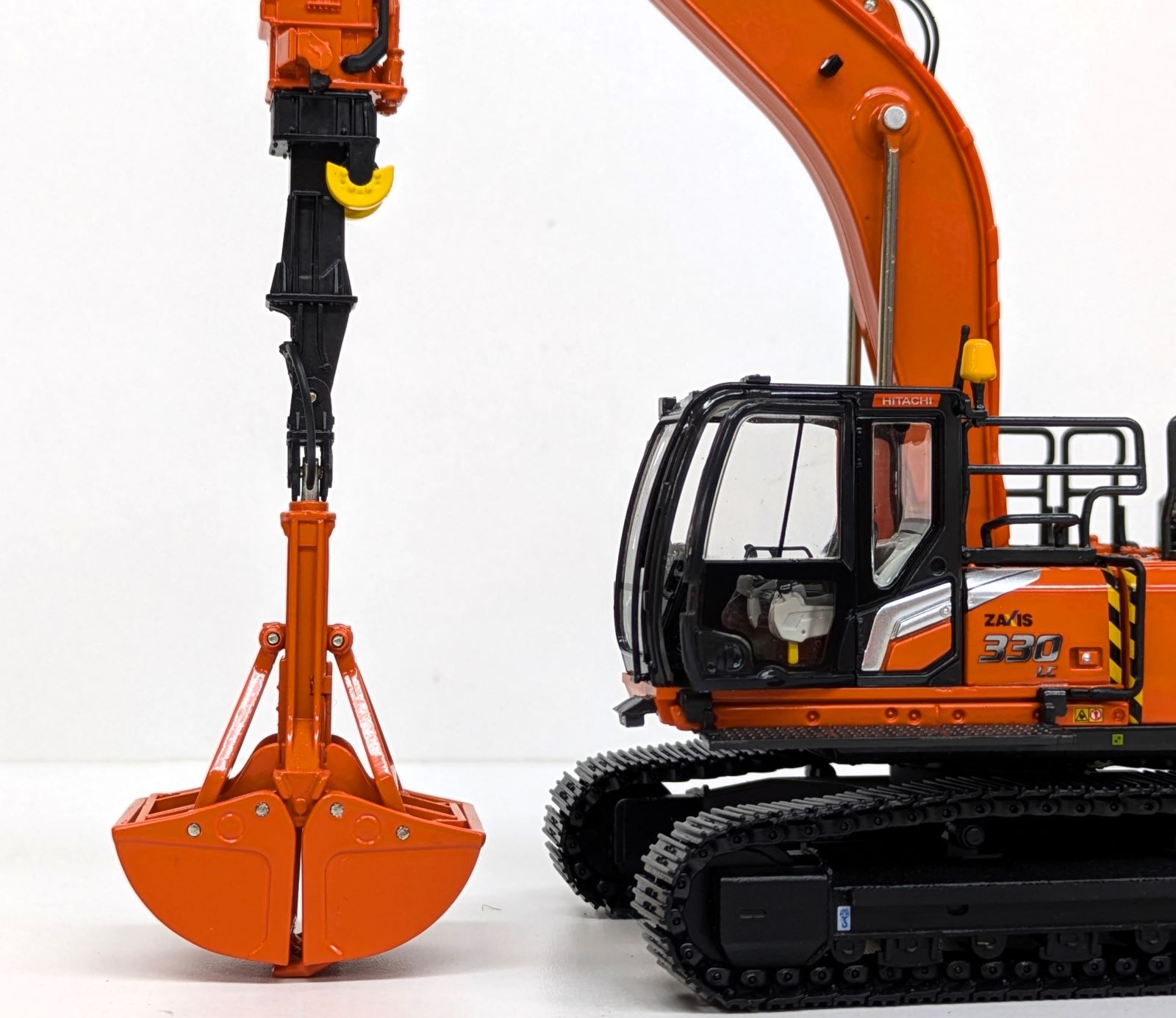 HITACHI ZX330LC-7 テレスコクラム仕様機 | ショベル | Replica-model