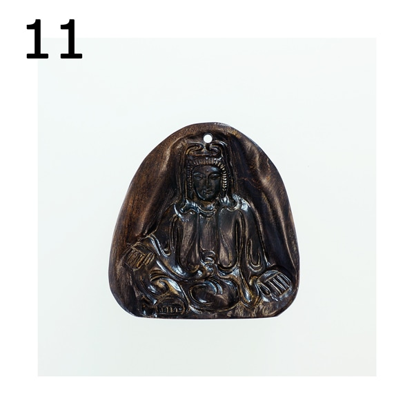 最高の香木☆沈香(じんこう) アロマ 水沈香 手彫り＜観音様＞ 置物
