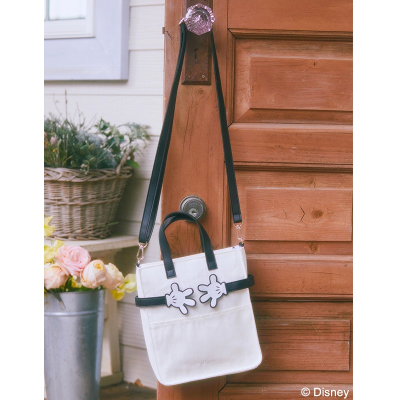 Disney ミッキー ショルダーバッグBOOK produced by Areeam | 商品