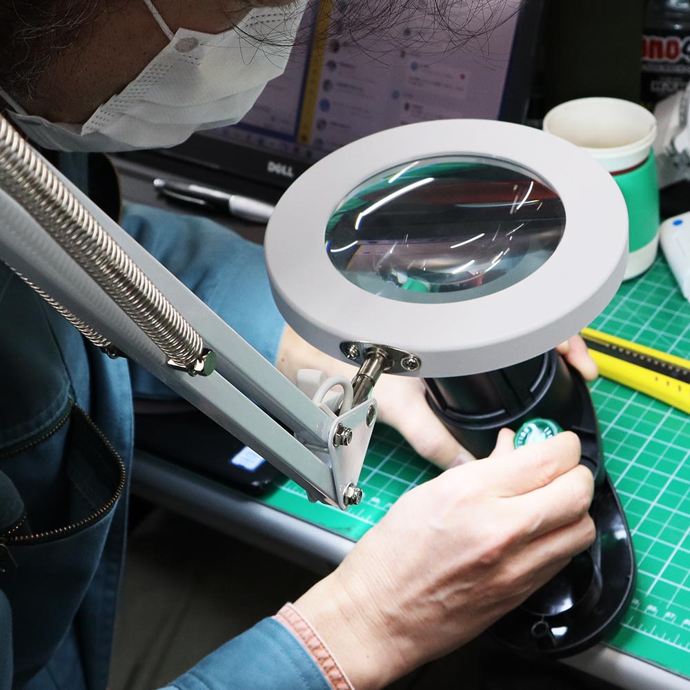 USBで使えるLEDライト付ロングスタンドルーペ | 【公式】サンコー通販