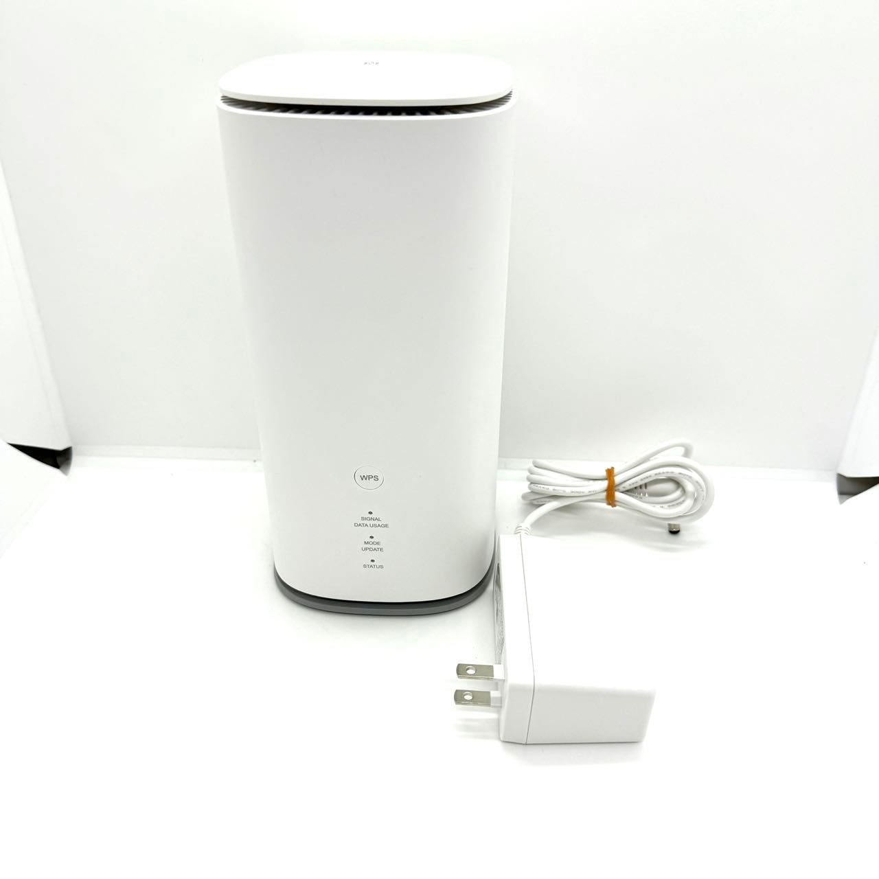 中古品]Speed Wi-Fi HOME 5G L13 [ホワイト] ZTR02 ホームルーター