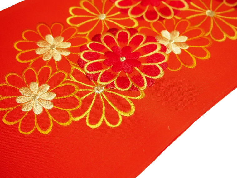 刺繍半衿「オレンジ色の地に赤や黄色の菊づくしの刺繍」 | 半衿、伊達