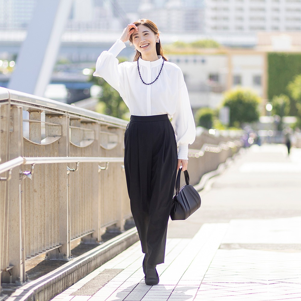 YOCO MORIMOTO 2006950]ギャザー使いハイネックブラウス |CARETTE 公式