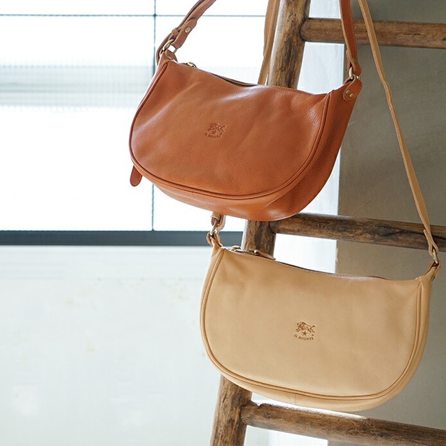 ◇【国内正規販売店】(5412300411)IL BISONTE(イルビゾンテ)Crescent