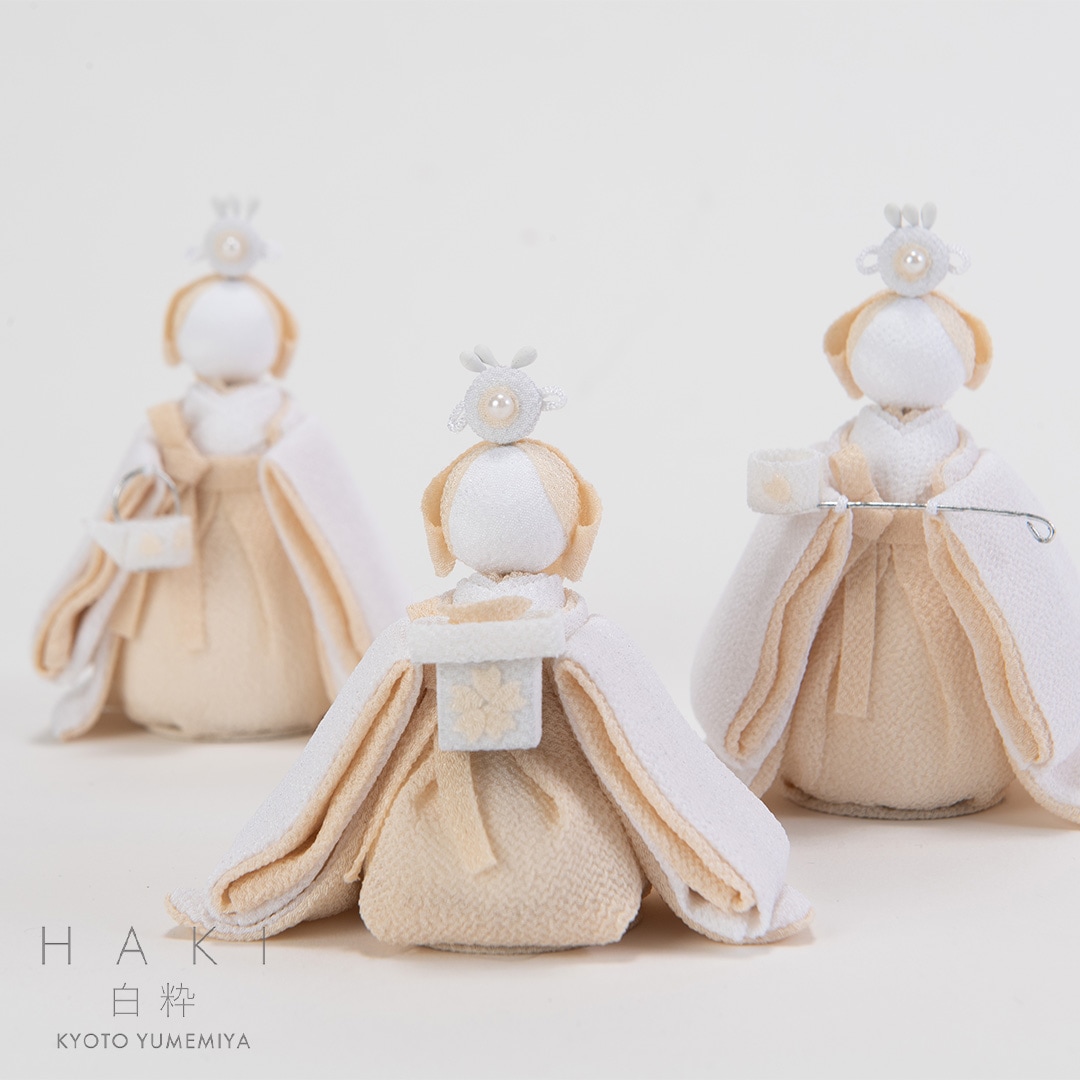 京都夢み屋【白粋-HAKI- 麗華三人官女】 コンパクトでおしゃれな雛人形