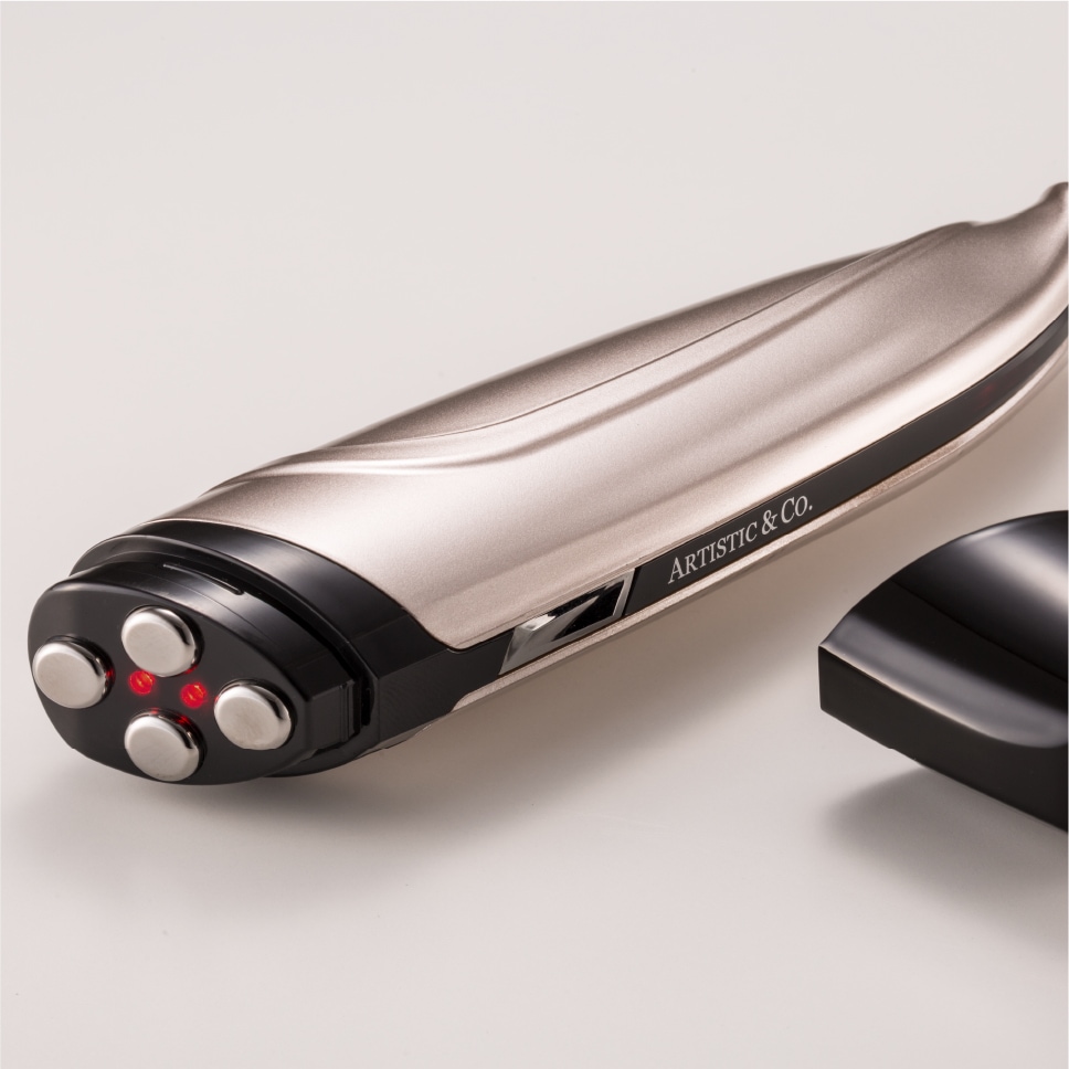 【再値下】Baby Face　美顔器 美容医療もホームケアも妥協無し引き締め特化美顔器「キャトルリフト