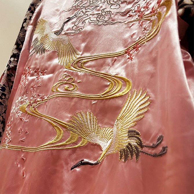 XXLサイズ]桜と鶴柄刺繍ちりめん袖柄刺繍リバーシブルスカジャン