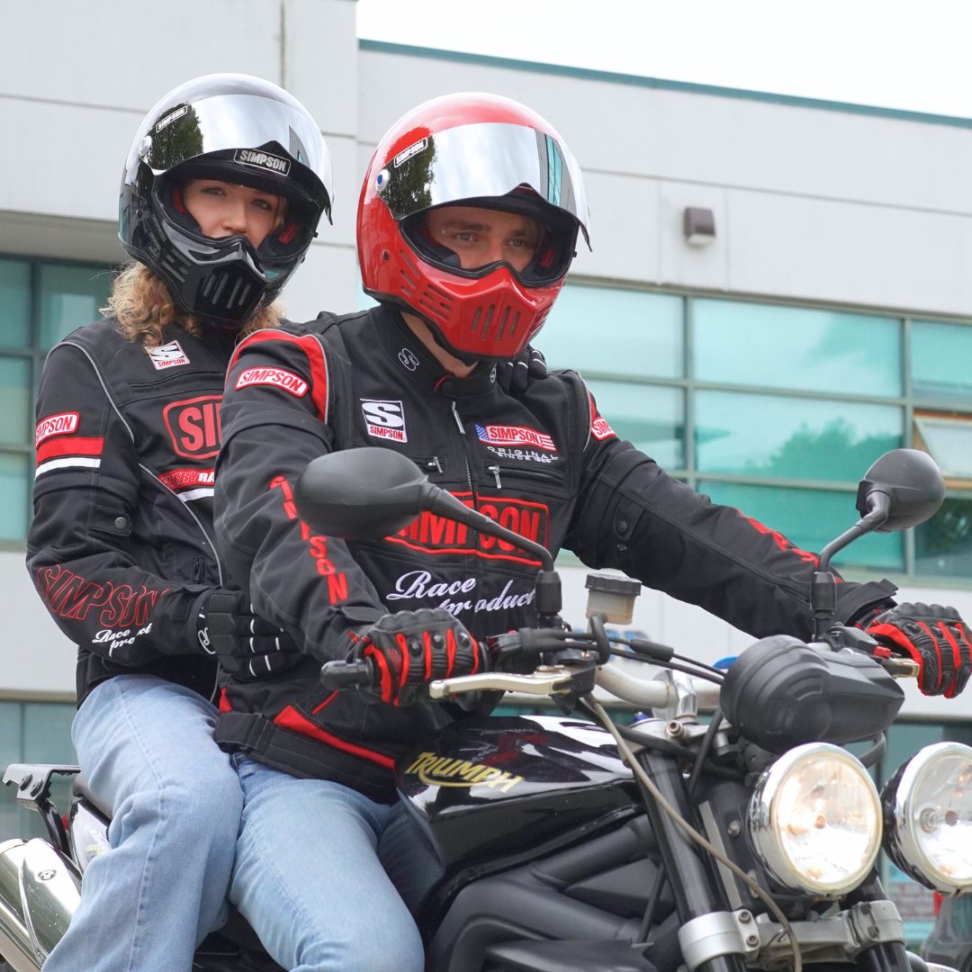 SIMPSON M30 レッド | SIMPSONヘルメット公認オンラインストア