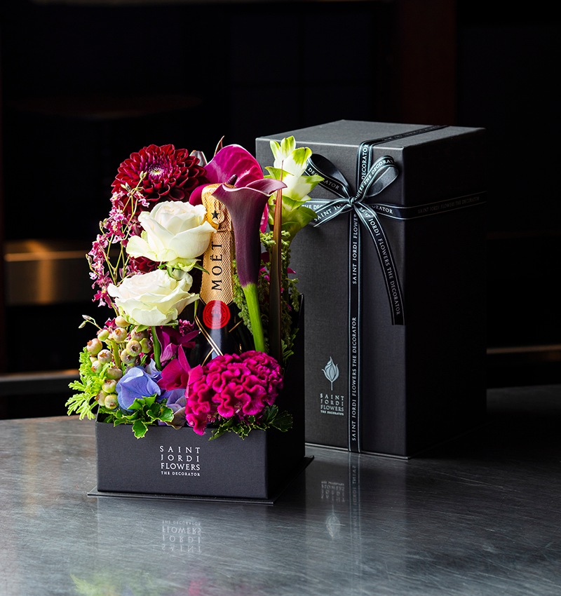 Champagne Box Small | 生花 | サンジョルディフラワーズ ザ・デコレーター