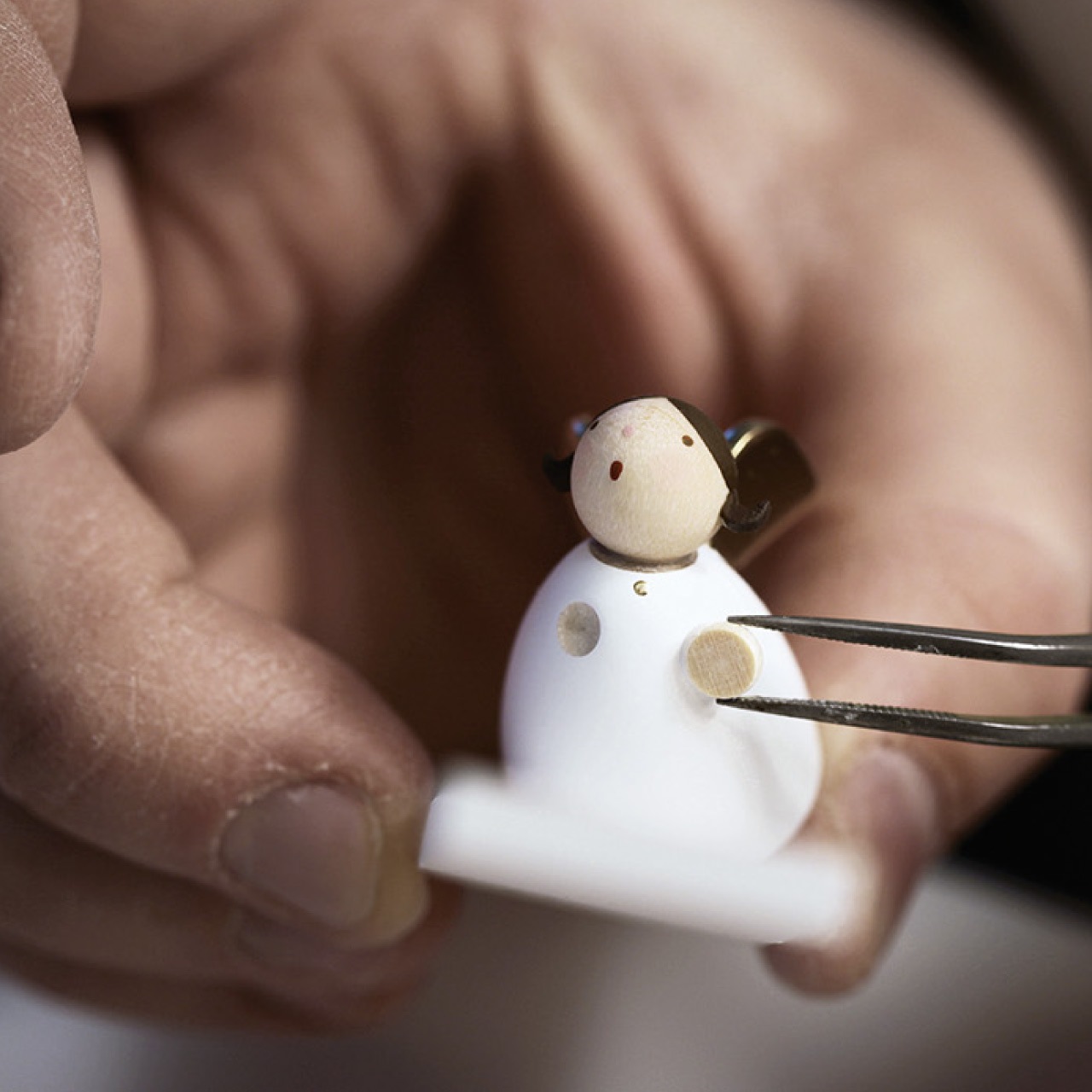 ギュンターライヒェル ミニチュアフィギュア モミの木 雪あり 幹なし