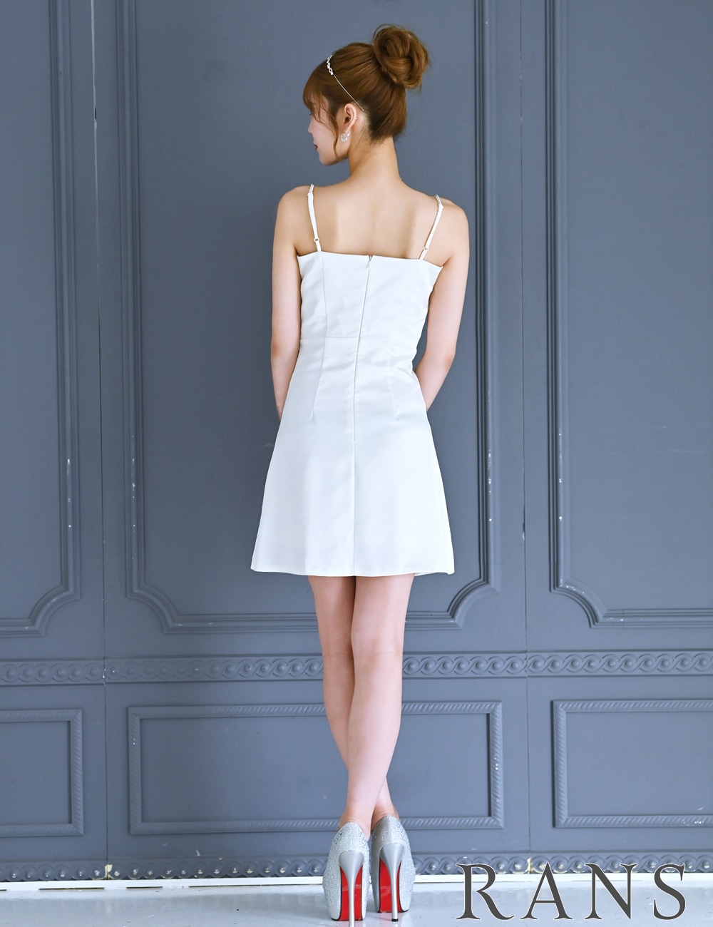 RANS】ミニ/ドレス/ワンピース/フレア/サテン/ホワイト/キャミ