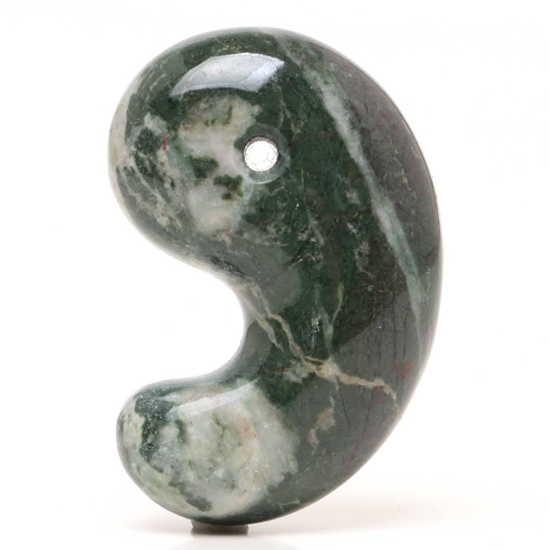 数量限定】伊勢青石 出雲型勾玉 30ミリ