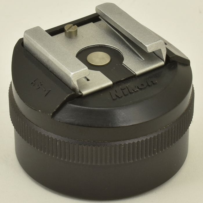 中古カメラ機材の通販専門店 Antiquary（アンティクアリィ）