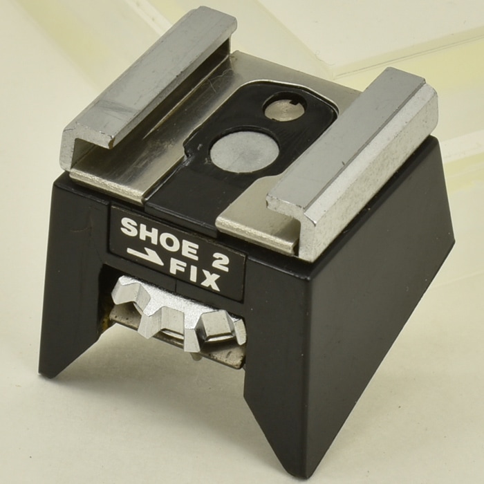 中古カメラ機材の通販専門店 Antiquary（アンティクアリィ）