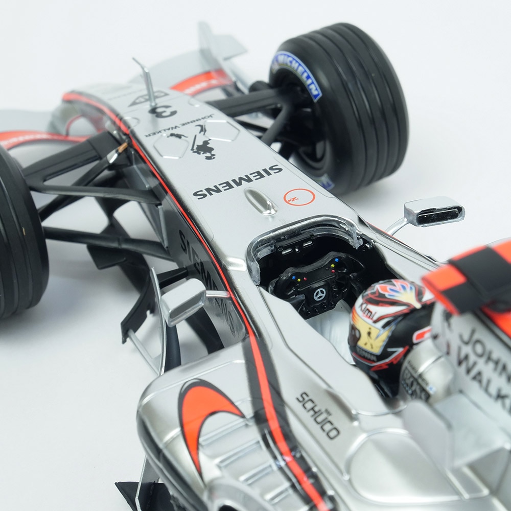 MINICHAMPS 1/18スケール マクラーレン メルセデス MP4/21 K