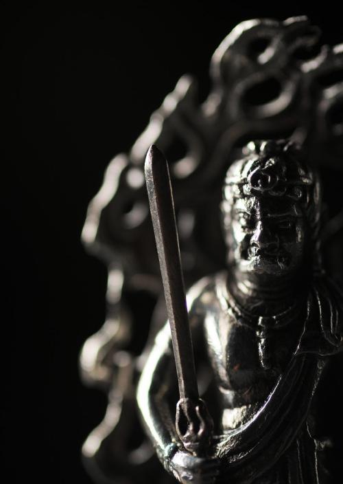 仏像】不動明王 - 銀製 伝統工芸『高岡銅器』謹製 | 日本の手技,高岡