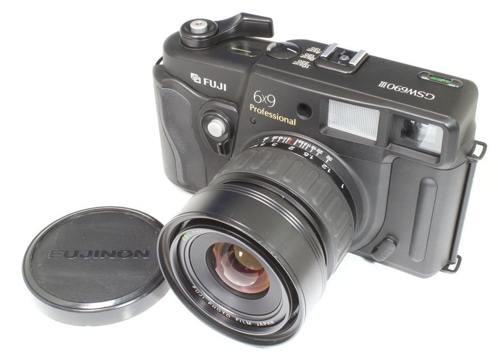 中古 フジフイルム GSW690III(65mm F5.6) 程度：AB+（良品プラス)