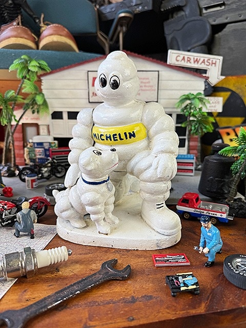 1_000000033812.jpg?1711618790