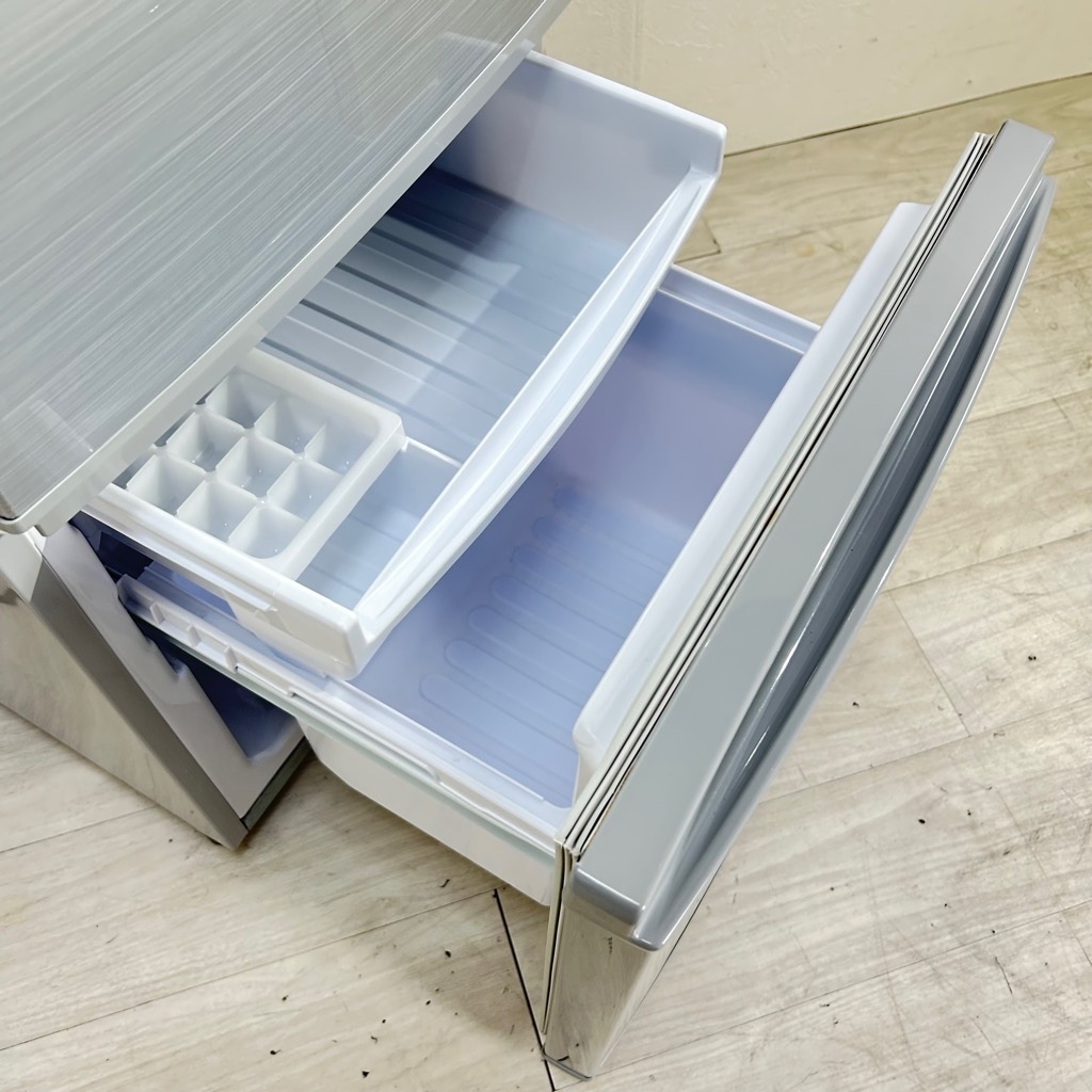 中古 2ドア冷蔵庫 137L つけかえどっちもドア シルバー シャープ SJ