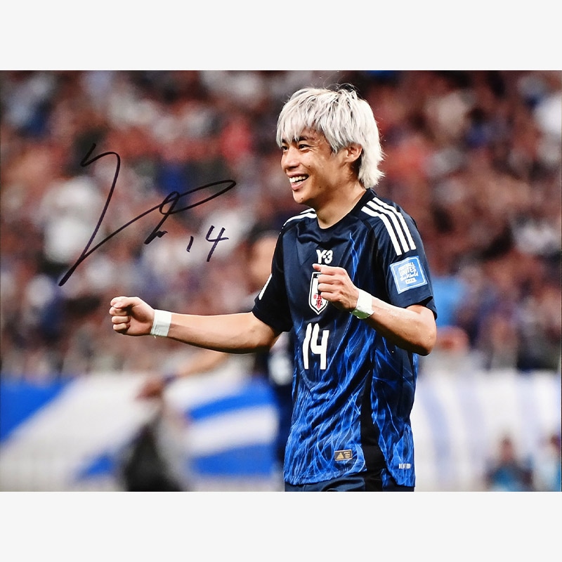伊東純也 直筆サイン入り日本代表2024フォト (セレブレーション) | THE