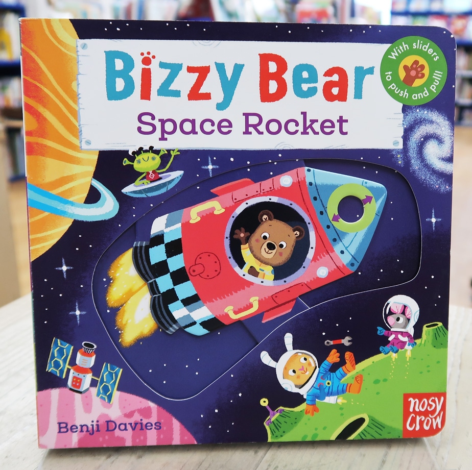 しかけ絵本 Bizzy Bear Space Rocket ボードブック | カテゴリーで