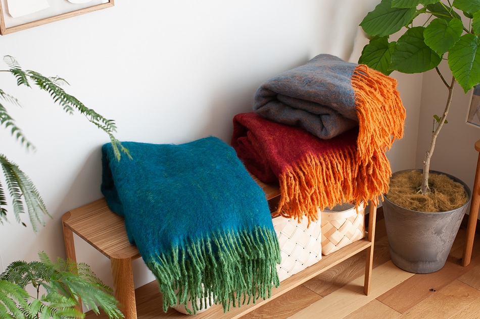 廃番在庫限り】レボントゥリ／REVONTULI モヘアブランケット（ラプアン