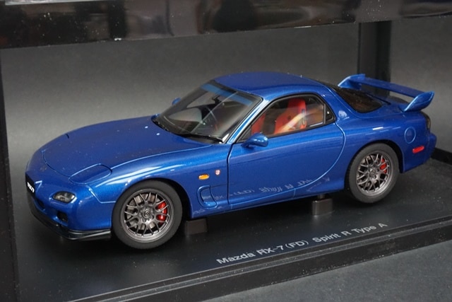 1/18 オートアート 75988 マツダ RX-7 FD スピリットR タイプA