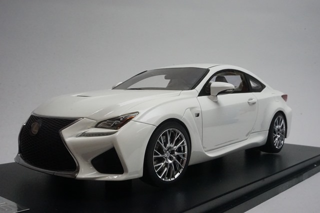 新品 17A10-01 onemodel 1/18 レクサス RCF White Nova GF Metallic