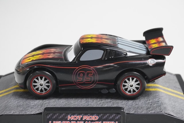 ディズニーストア カーズ ホットロッド ライトニング・マックィーン