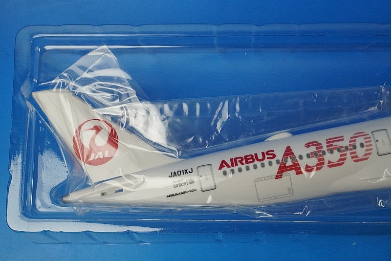 1/200 A350-900 JAL 1号機(赤色A350ロゴ) JA01XJ ［BJQ2043］ JALUX