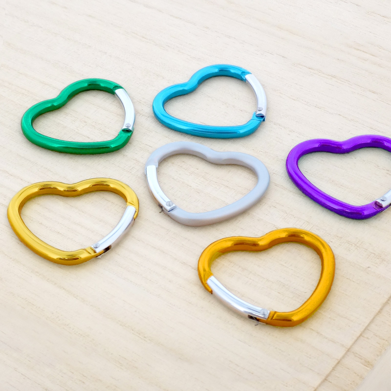 カラビナ ハート型 4×40H キーホルダー アルミニウム キャンプ 釣