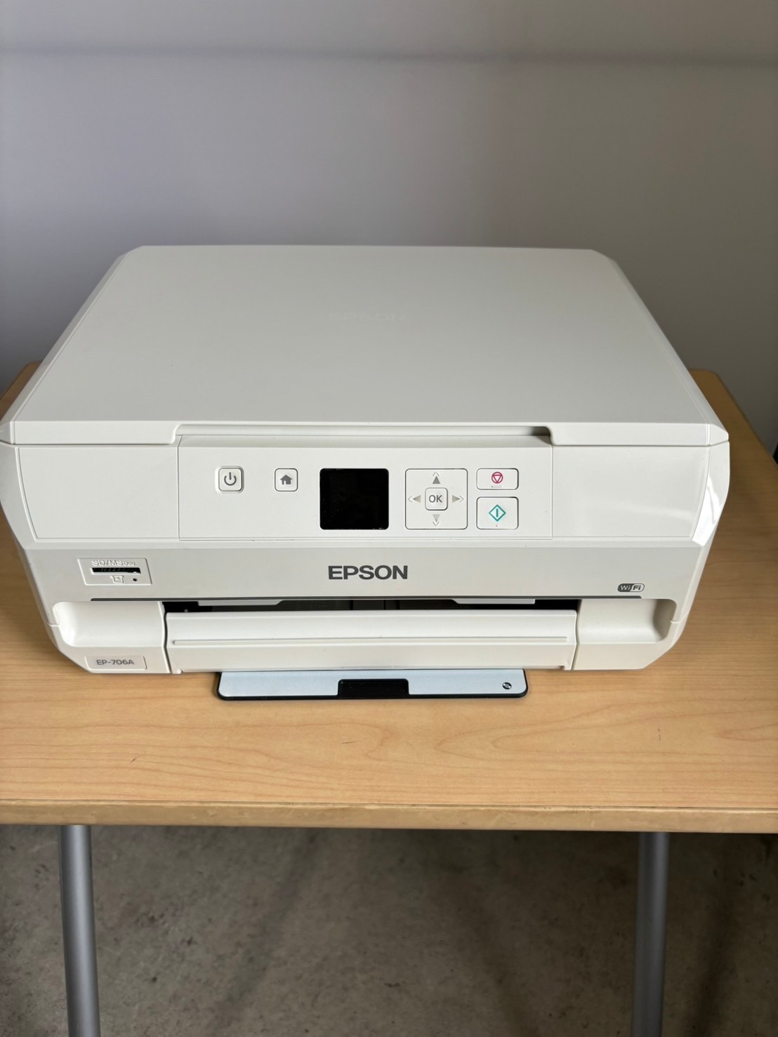 EPSON インクジェット複合機 EP-706A
