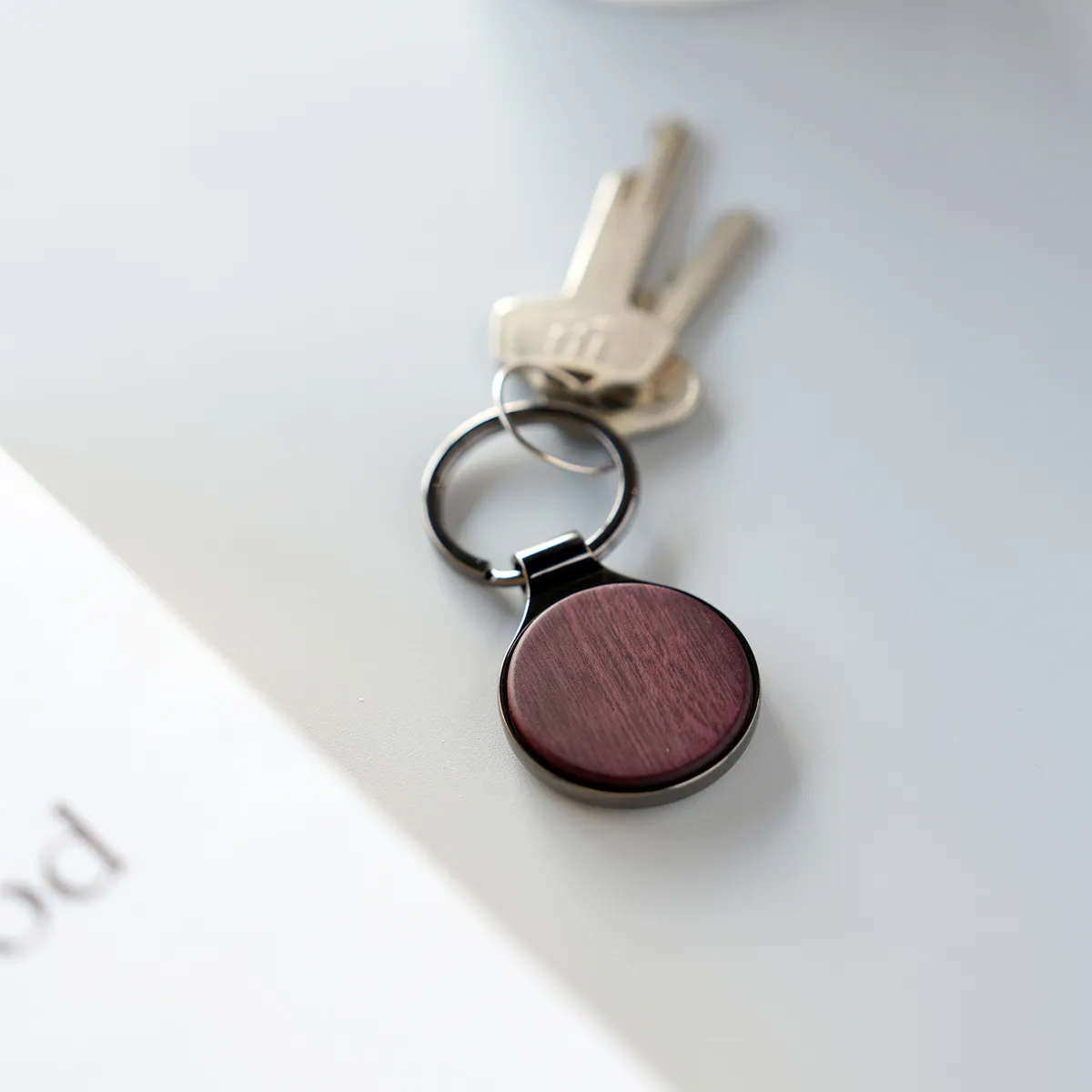 □「KEYRING 001」銘木の美しさをプラスした木製キーホルダー