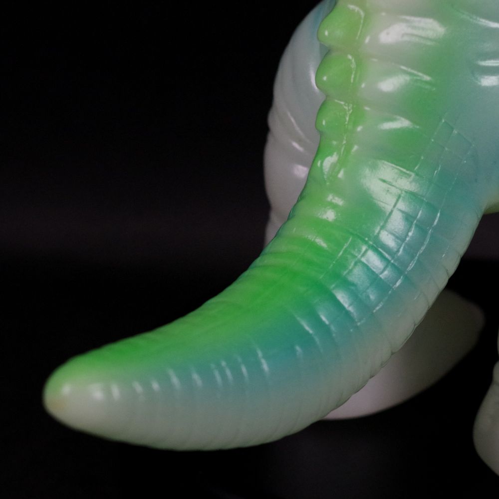 ソフビ/ブルマァク BULLMARK/ネロンガ/蓄光ブルー｜墓場の画廊ONLINE STORE