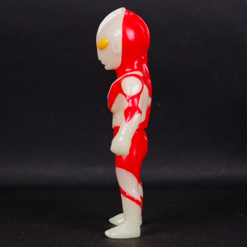 ソフビ/MAX TOY マックストイ/ウルトラマン（蓄光）｜墓場の画廊ONLINE