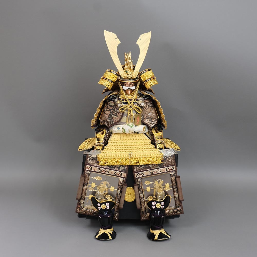 五月人形 久月 鎧飾り 家紋入れ 甲冑 彫金仁王大鎧 植込星鋲鉢使用