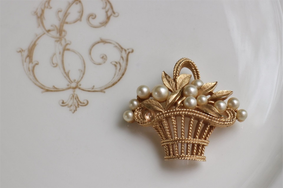 CROWN TRIFARI］ クラウントリファリ ヴィンテージブローチ 4446