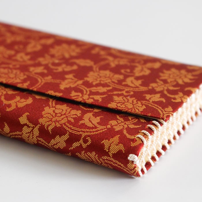 茶道具 名物裂 三ツ折（懐紙入） 二重蔓牡丹唐草金襴 えんじ （ふたえ