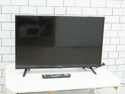 MAXZEN製/年式不明 32型地上・BS・110度CSデジタルハイビジョンLED液晶