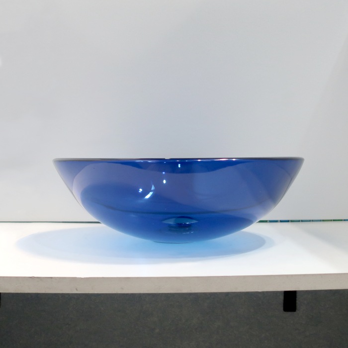洗面ボウル ガラス 丸型 置き型(オンカウンターシンク) 青 ブルー