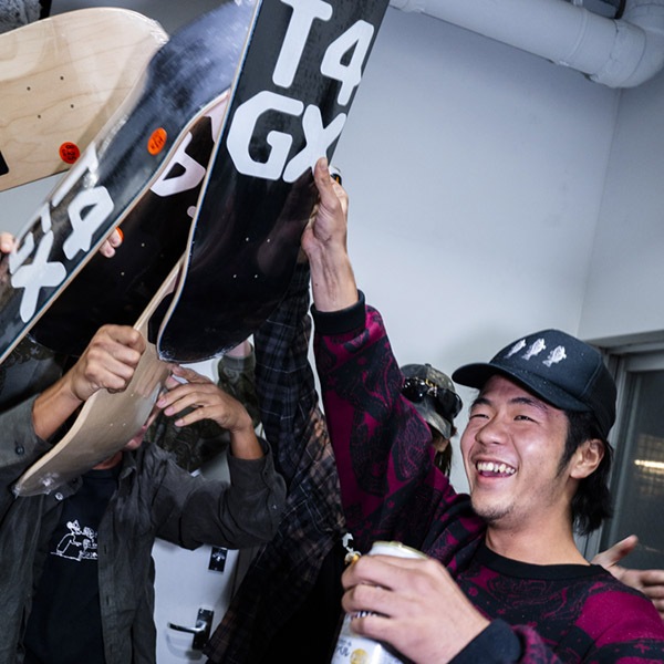 GX1000】Taihou Tokura T4 PRO BLACK 8.5インチ ジーエックス スケート