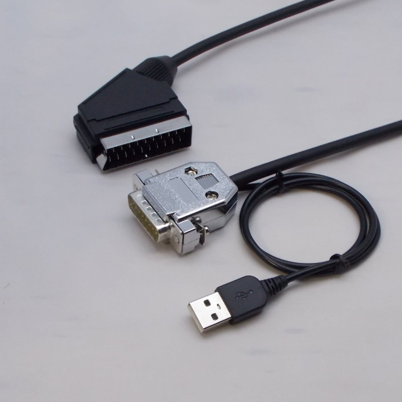 RGB15toRGB21 CABLE(混合同期信号生成回路) 【38】 | 同人ハード