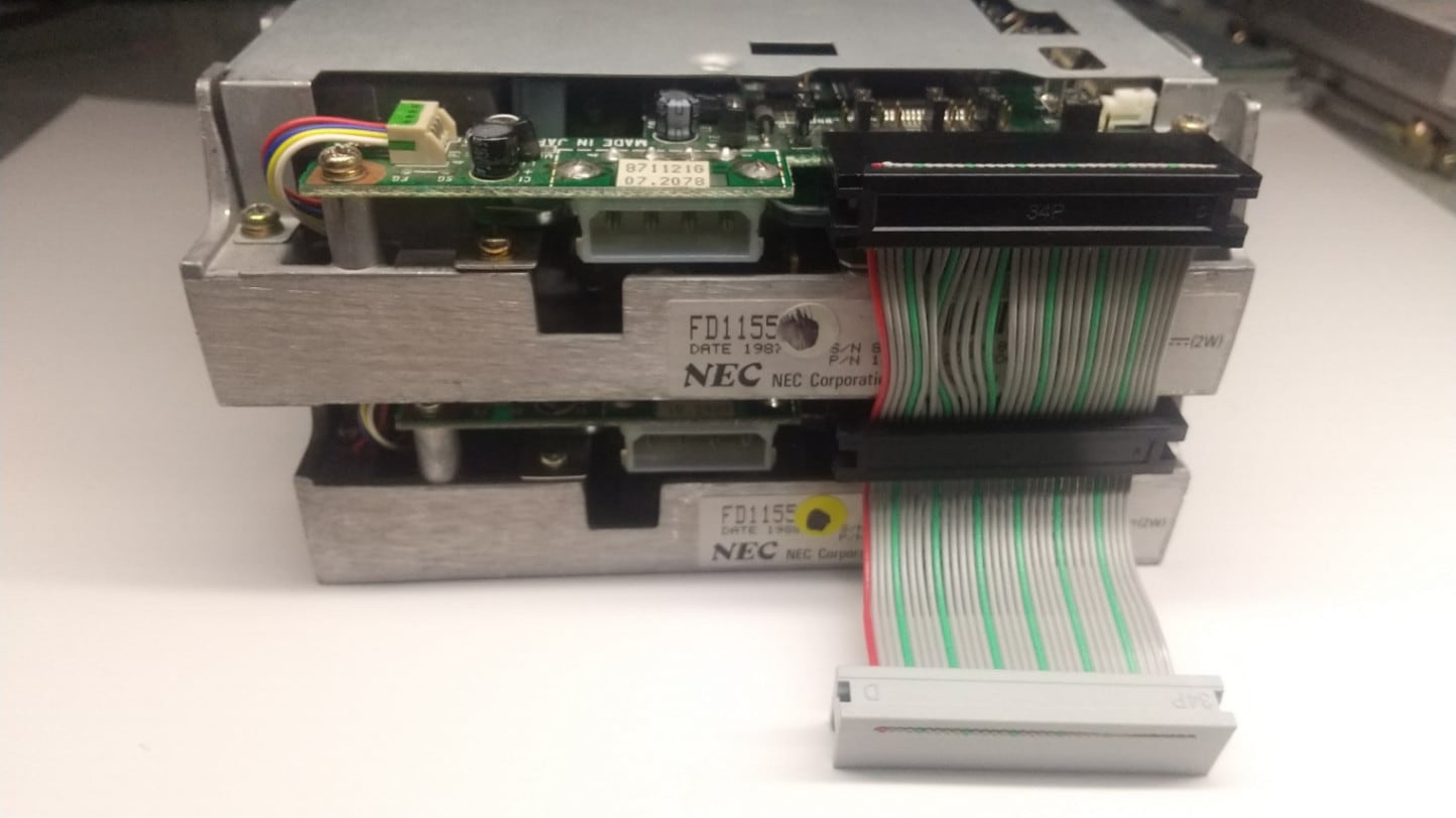 FB98-FDSPシリーズ用5インチFDD 2台接続ケーブル「FB98-FDSP-K02