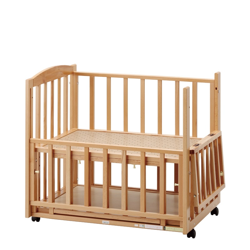 ミニベビーベッド スリーオープン(収納板付)【国産】お世話用の扉が3枚