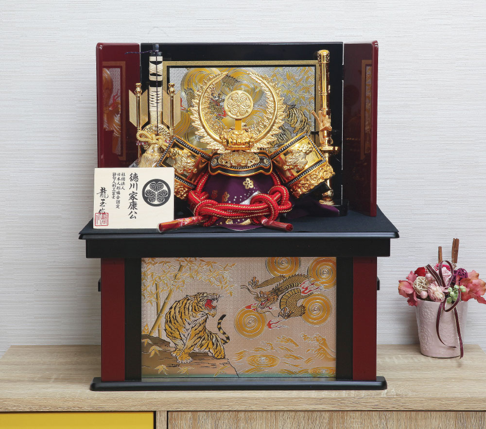 五月人形 コンパクト 徳川家康・上杉謙信 15号収納兜セット | 武将兜の