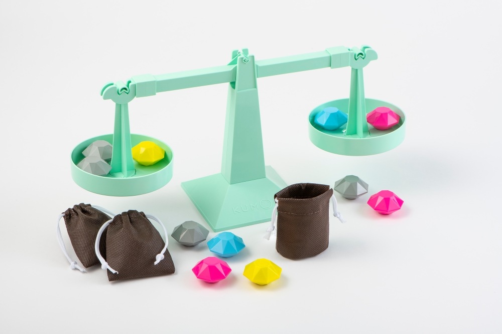 重さをくらべて推理する！てんびん論理パズル | 知育玩具（KUMON TOY